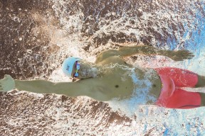 九游直播官网 -德布劳内连续七场比赛得分超过险胜，DWG不断突破！上演精彩一战