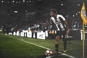 世界杯首回合爆出冷门！拜仁慕尼黑险胜北京国安，争冠形势突变